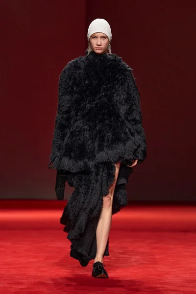 Look 73